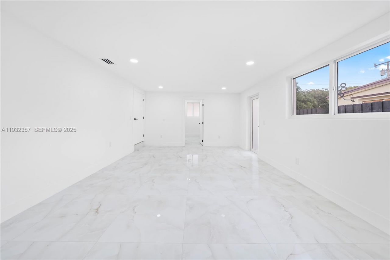 4140 SW 108th Ave , Miami, FL 33165 Photo