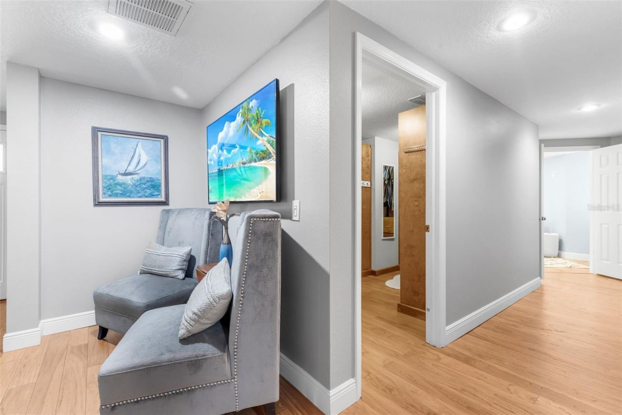 28042 Lindenhurst Drive, Wesley Chapel, FL 33544 Photo