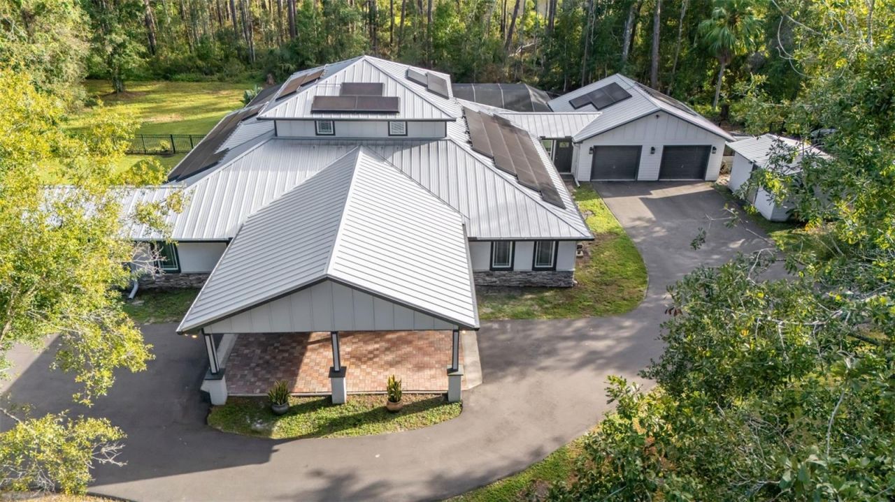 28042 Lindenhurst Drive, Wesley Chapel, FL 33544 Photo