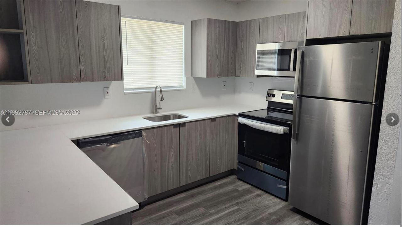 580 NW 58th St, Unit 580, Miami, FL 33127 Photo