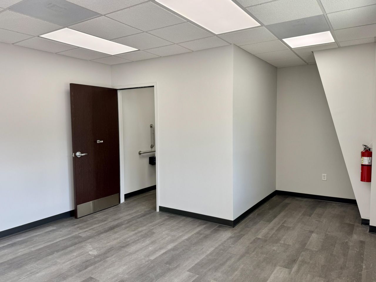 185 Brewer Road Photo 18