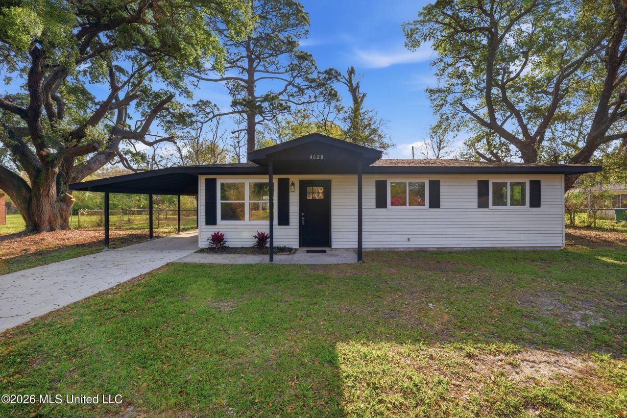 4628 Hilltop Drive, Ocean Springs, MS 39564 Main Photo