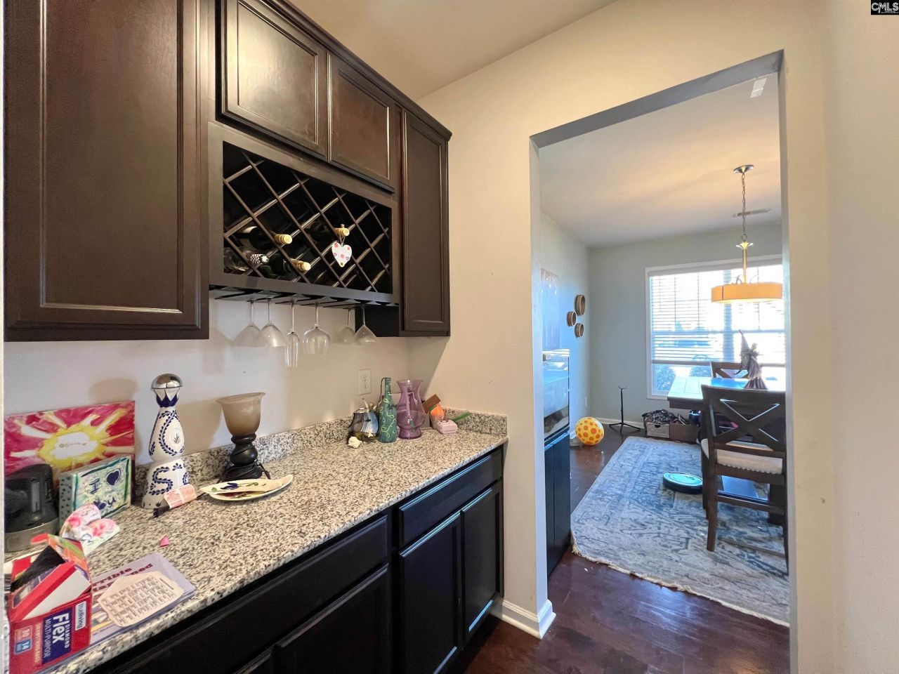 526 Litchfield Lane Photo 12