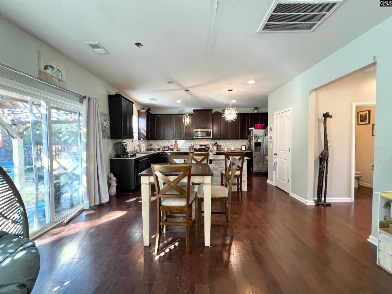 526 Litchfield Lane Photo 13