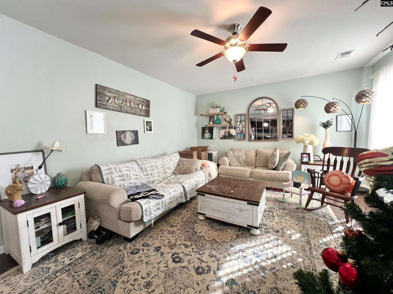 526 Litchfield Lane Photo 17