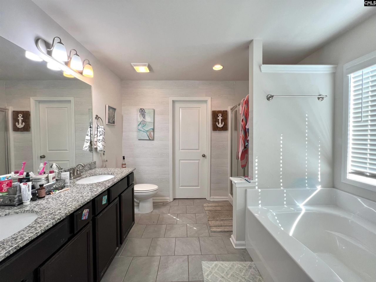 526 Litchfield Lane Photo 24