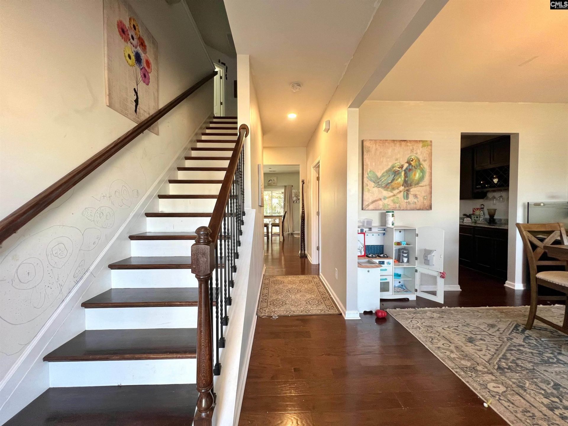 526 Litchfield Lane Photo 4