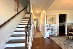 526 Litchfield Lane photo 4