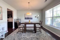 526 Litchfield Lane photo 4