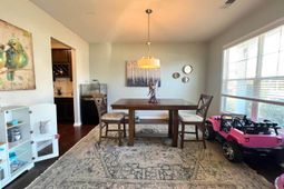 526 Litchfield Lane photo 4