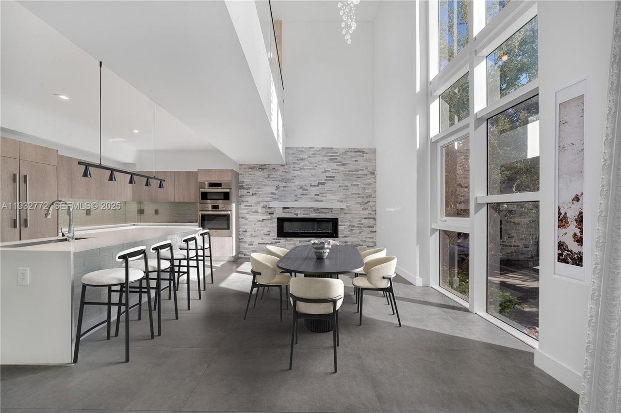 455 NE 39th St, Unit 202, Miami, FL 33137 Photo