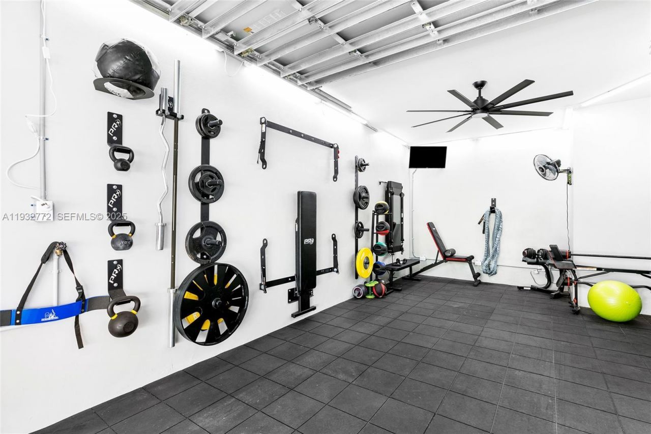 455 NE 39th St, Unit 202, Miami, FL 33137 Photo