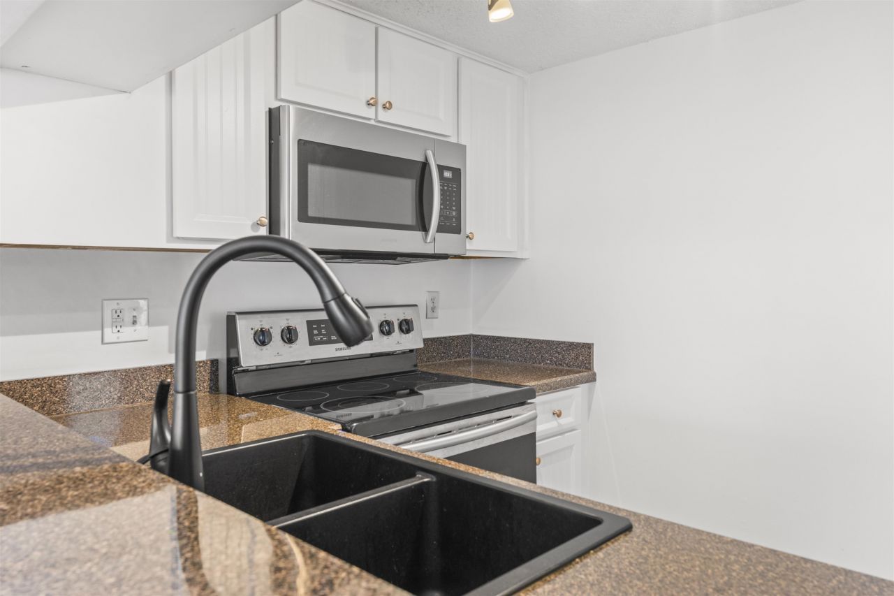 1100 Possum Trot Rd. Photo 11