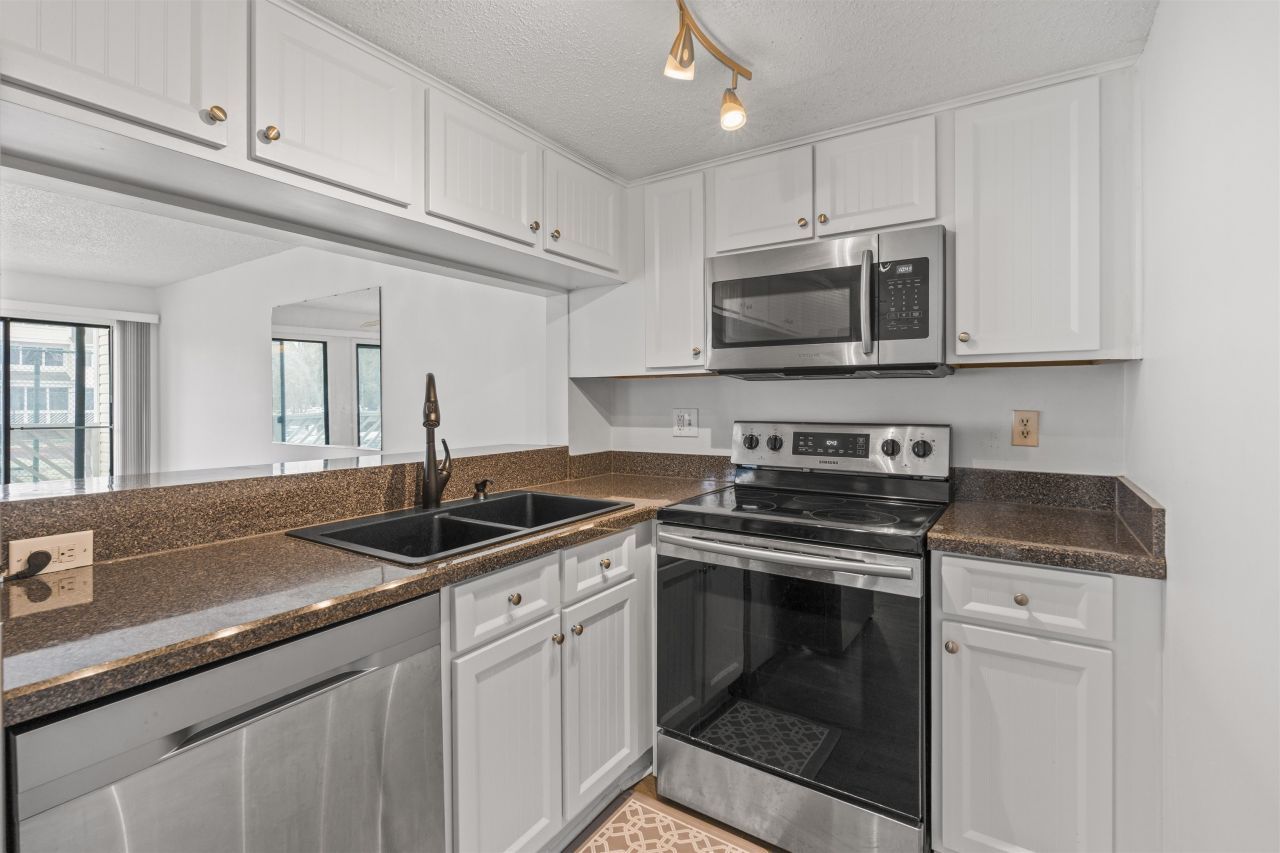 1100 Possum Trot Rd. Photo 12