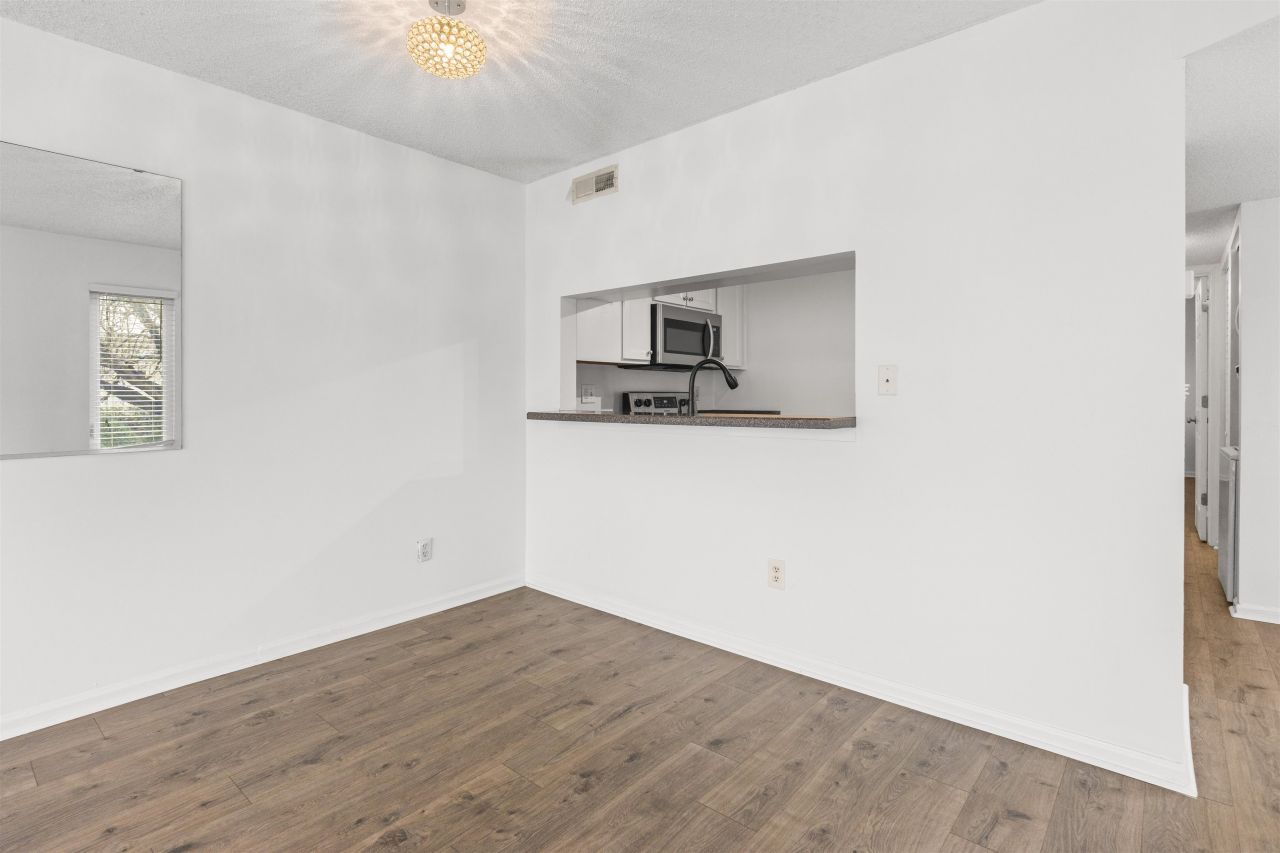 1100 Possum Trot Rd. Photo 8