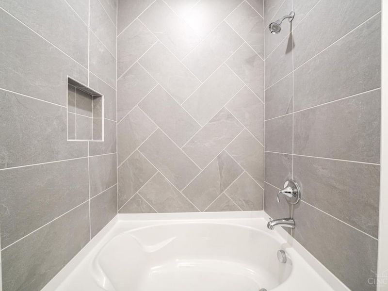 9155 Remy Ct, Clearcreek Twp., OH 45458 Photo 32