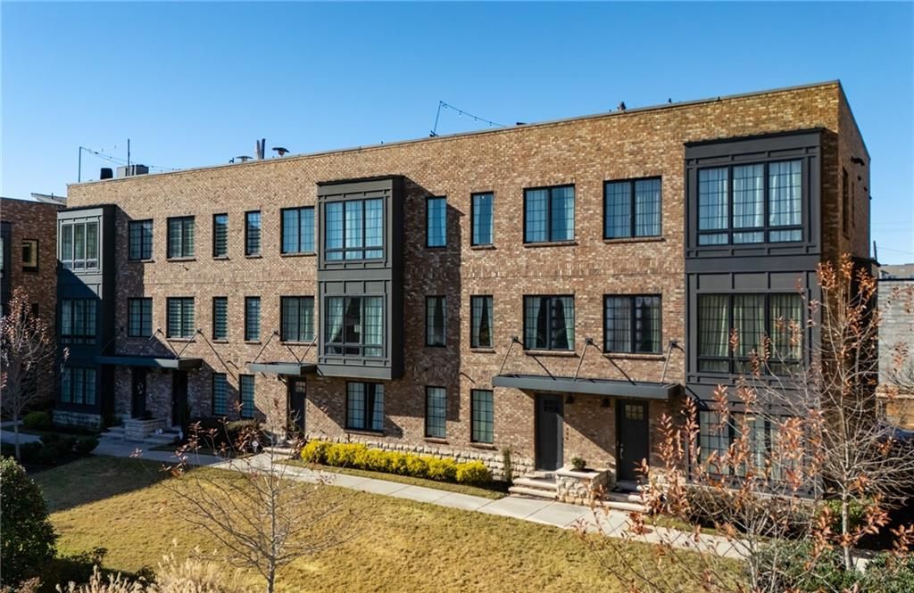 256 Castleberry Station Drive, Atlanta, GA 30313 Main Photo