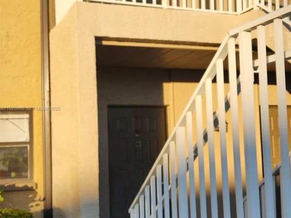 4789 ORANGE GROVE BLVD, Unit 5, Fort Myers, FL 33903