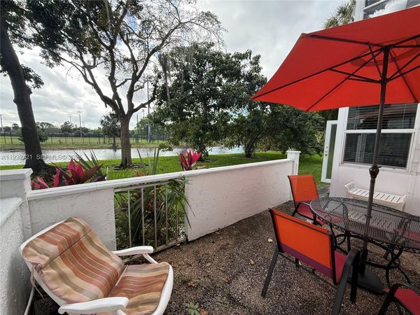 4270 NW 40th St , Unit 109, Lauderdale Lakes, FL 33319