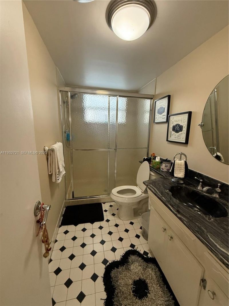 4270 NW 40th St , Unit 109, Lauderdale Lakes, FL 33319 Photo