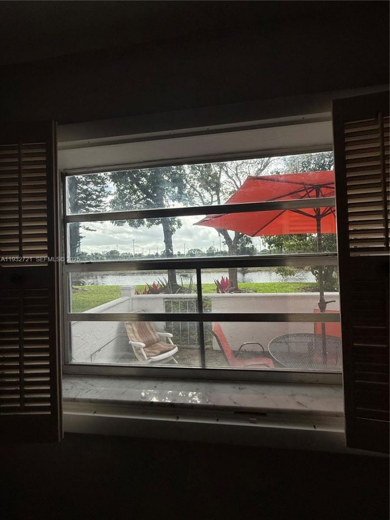 4270 NW 40th St , Unit 109, Lauderdale Lakes, FL 33319 Photo