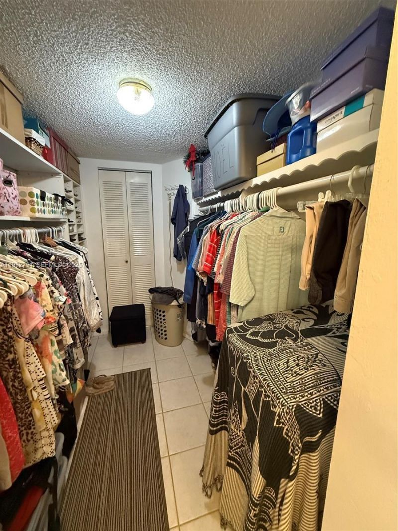 4270 NW 40th St , Unit 109, Lauderdale Lakes, FL 33319 Photo