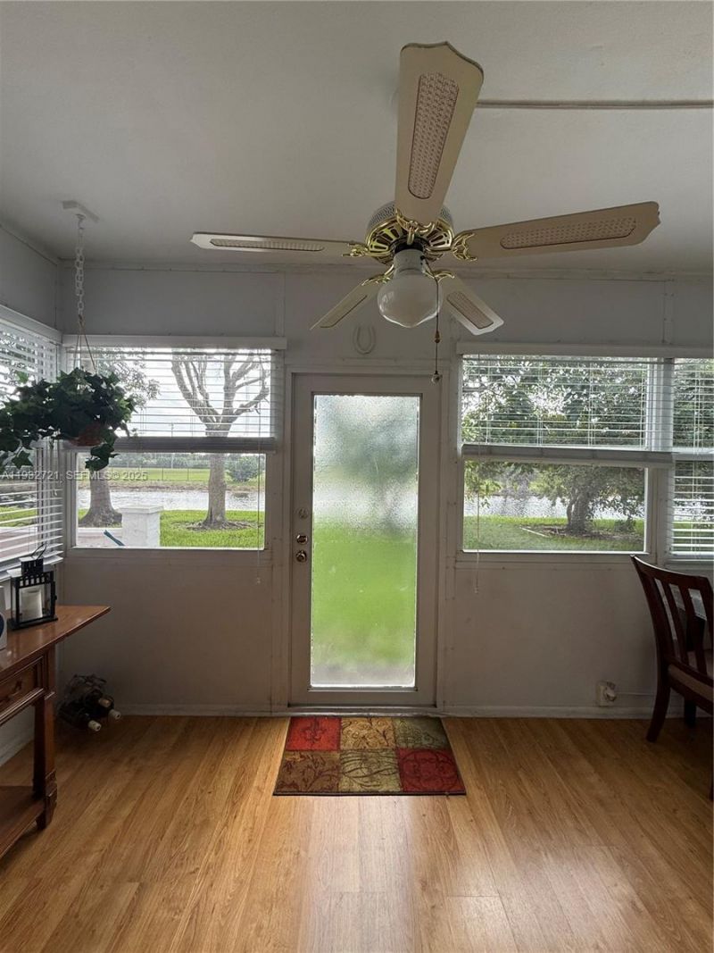 4270 NW 40th St , Unit 109, Lauderdale Lakes, FL 33319 Photo