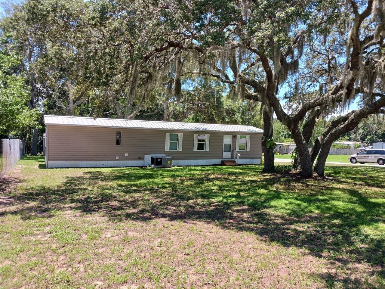 25624 Madison Street, Astatula, FL 34705 Photo