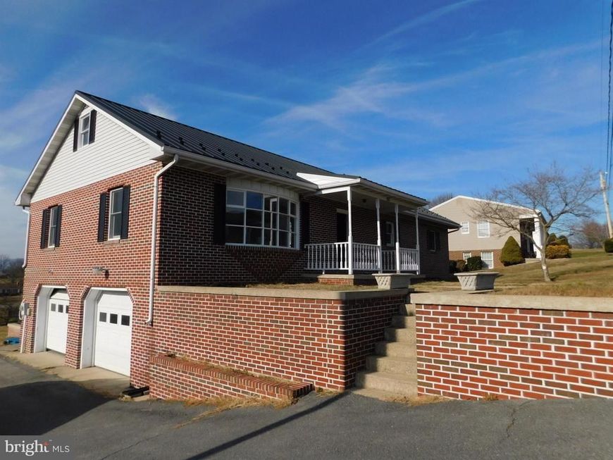 315 Cherry Lane Drive, Chambersburg, PA 17202 Main Photo