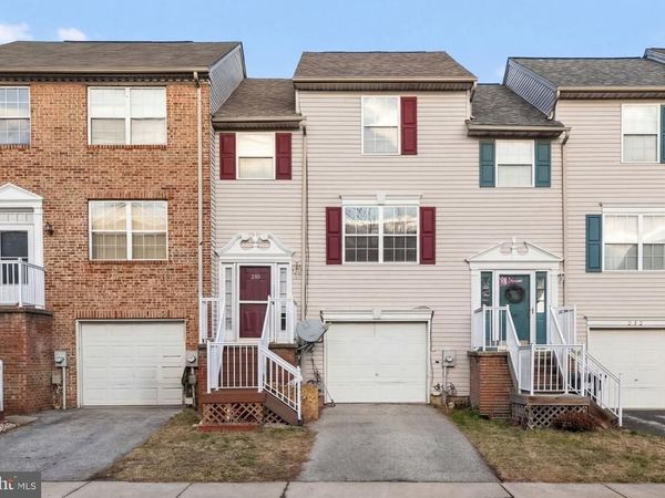 210 BELLWETHER COURT, NEWARK, DE 19702