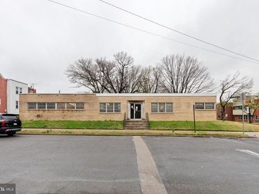 1453 EDGMONT AVENUE, CHESTER, PA 19013