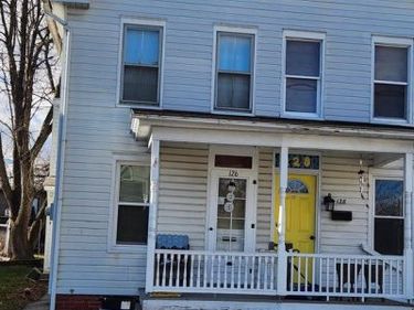 126 N CHARLOTTE STREET, MANHEIM, PA 17545