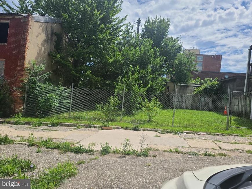 5 N Carlton Street, Baltimore, MD 21223 Main Photo