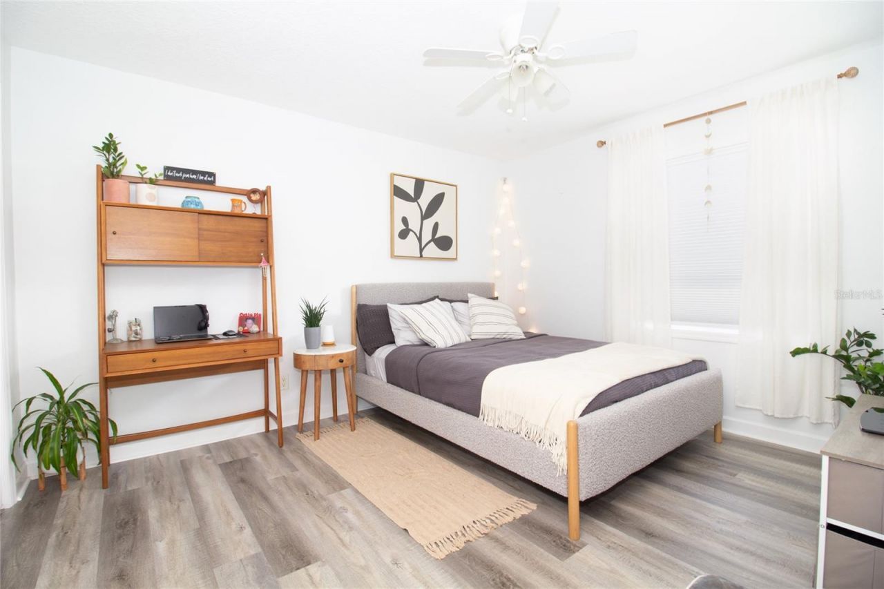 5129 SE Salmon Drive Se, Unit A, Saint Petersburg, FL 33705 Photo