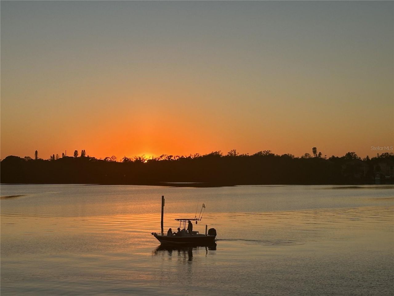 5129 SE Salmon Drive Se, Unit A, Saint Petersburg, FL 33705 Photo