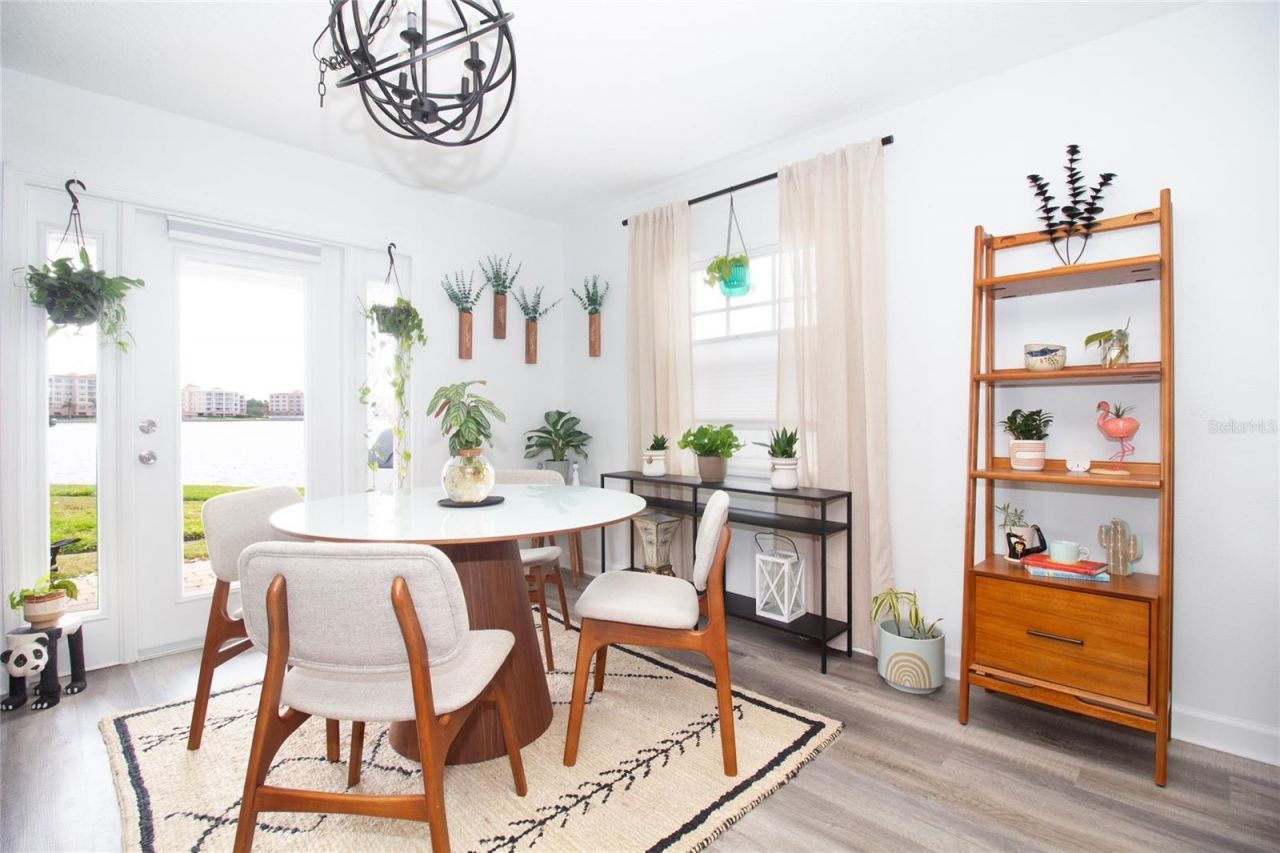 5129 SE Salmon Drive Se, Unit A, Saint Petersburg, FL 33705 Photo