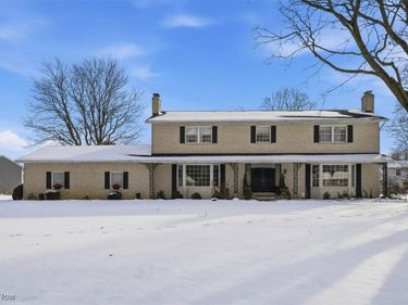 310 Tonawanda Trail SW, Hartville, OH 44632