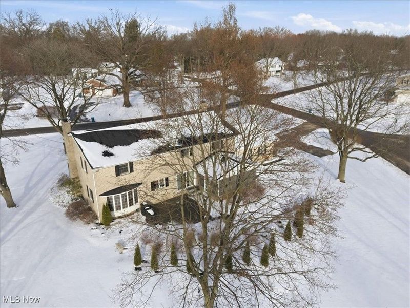 310 Tonawanda Trail SW, Hartville, OH 44632 Photo 2