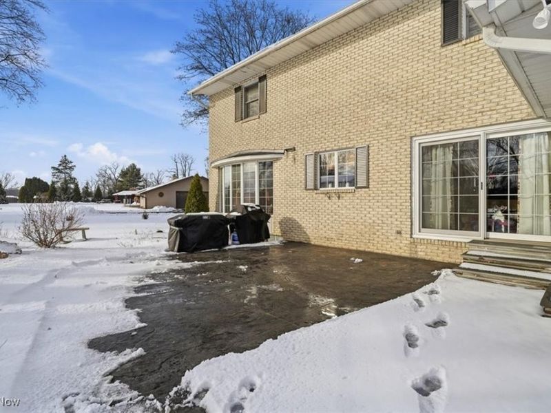 310 Tonawanda Trail SW, Hartville, OH 44632 Photo 40