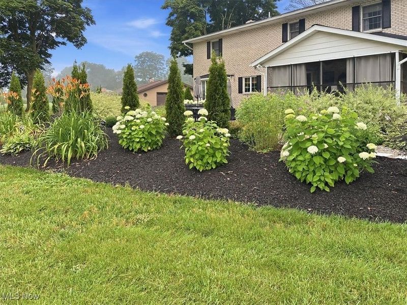 310 Tonawanda Trail SW, Hartville, OH 44632 Photo 43