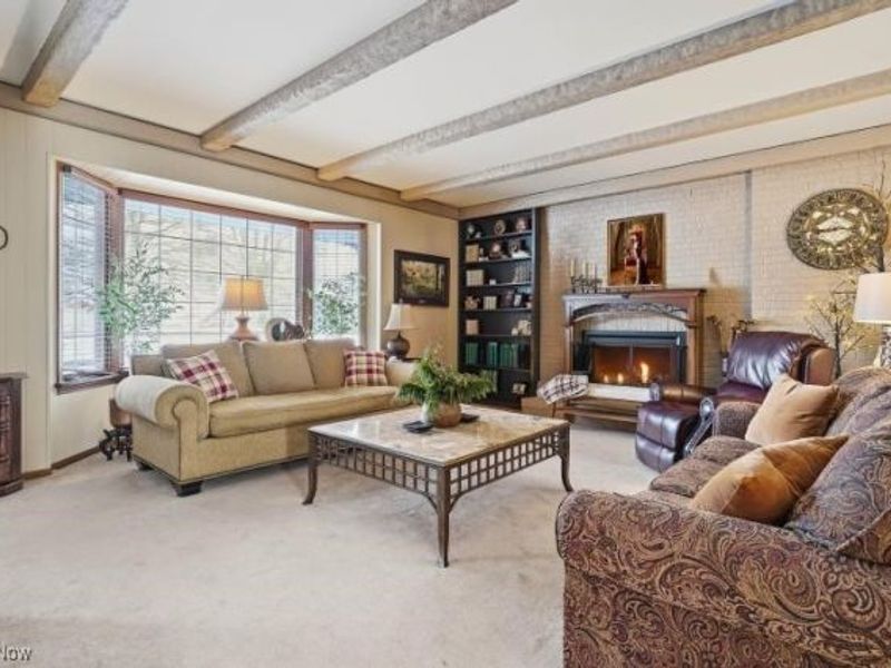 310 Tonawanda Trail SW, Hartville, OH 44632 Photo 6