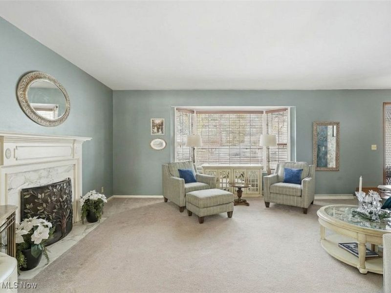 310 Tonawanda Trail SW, Hartville, OH 44632 Photo 8