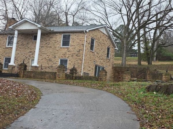 804 Smith Drive, Harrison, AR 72601