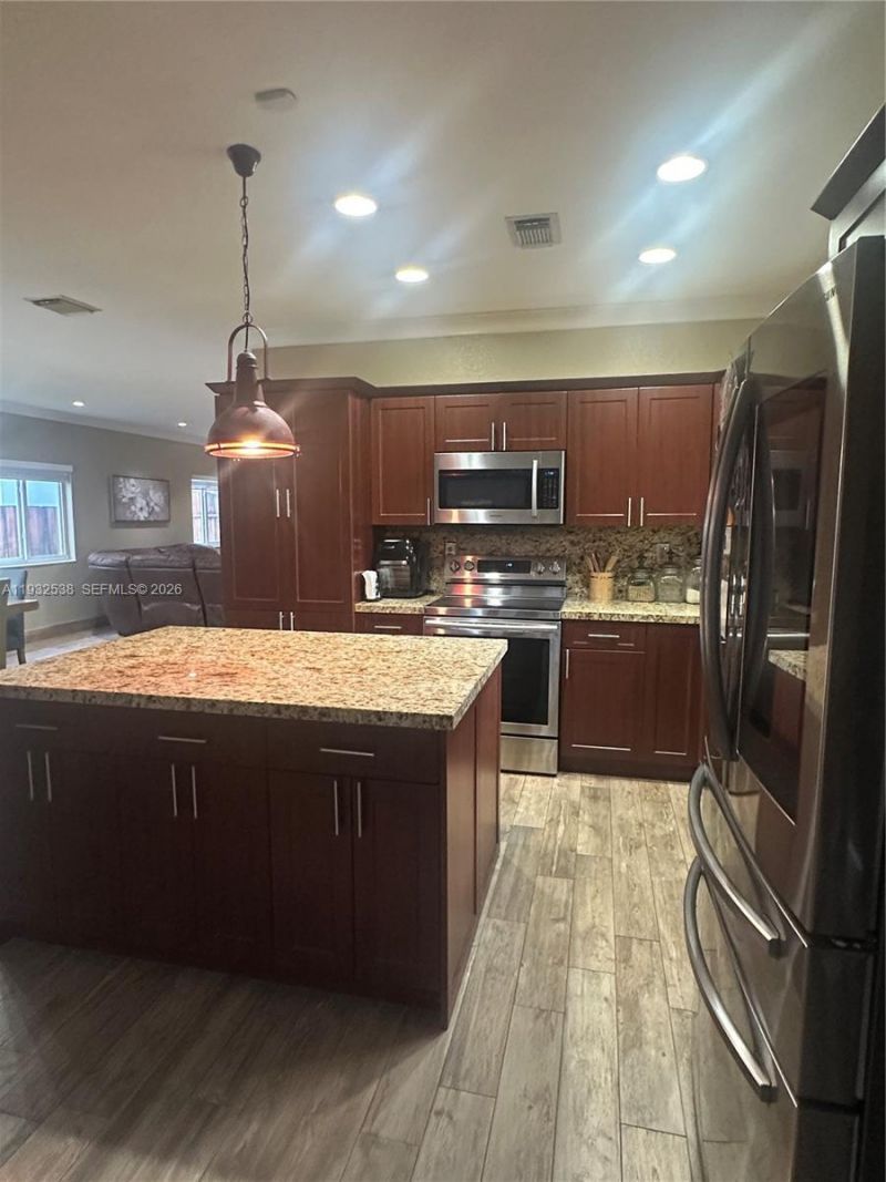 3134 NE 3rd Dr, Homestead, FL 33033 Photo