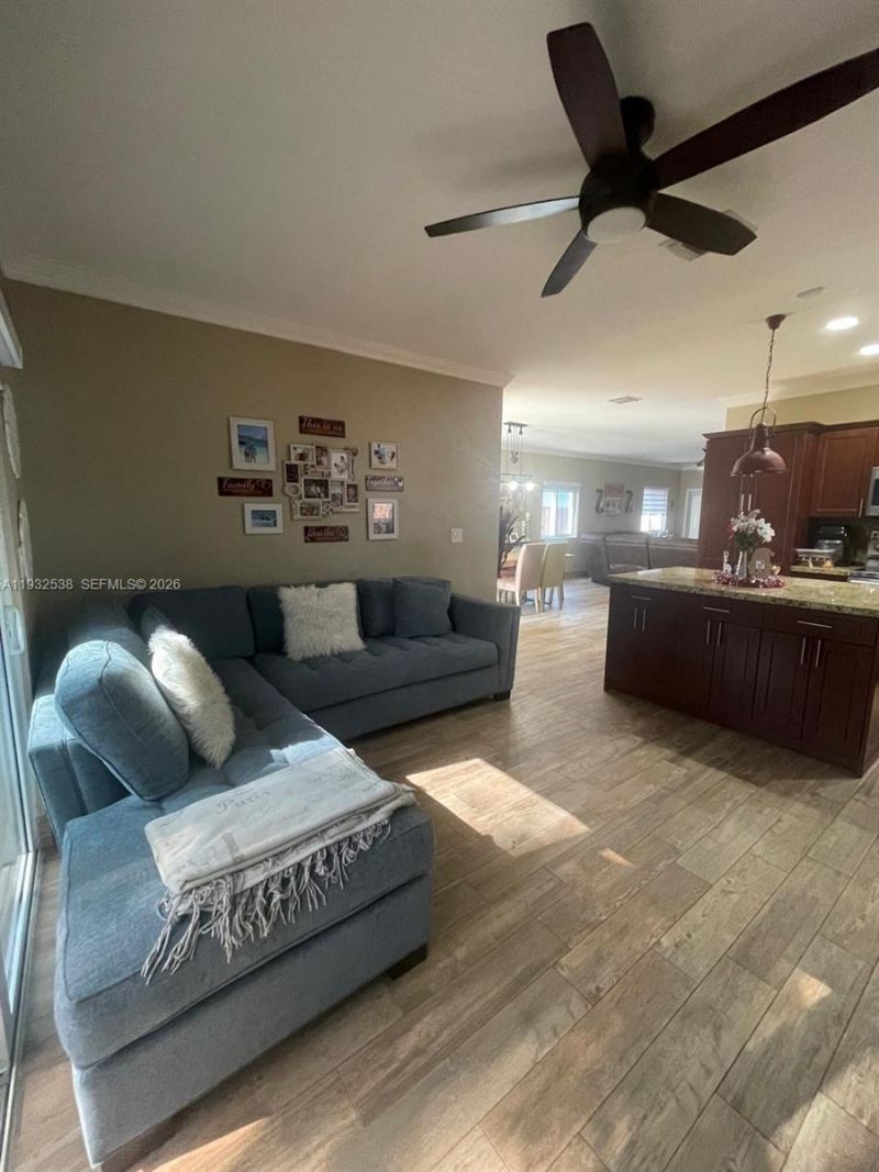 3134 NE 3rd Dr, Homestead, FL 33033 Photo