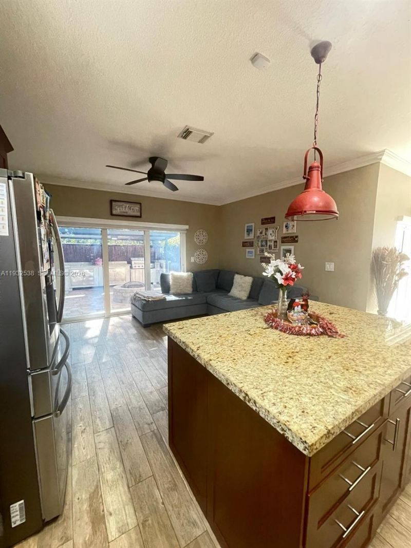 3134 NE 3rd Dr, Homestead, FL 33033 Photo