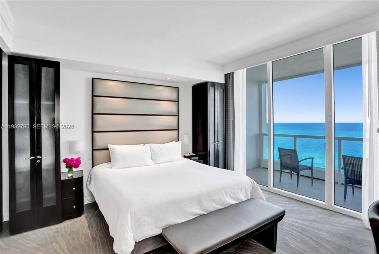 4391 Collins Ave, Unit 1514, Miami Beach, FL 33140 Photo