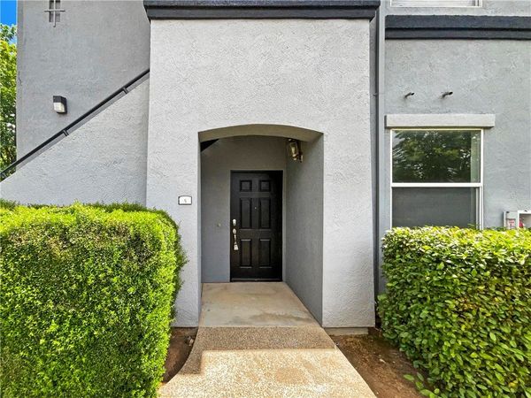 5201 Laguna Oaks, Unit 5, Elk Grove, CA 95758