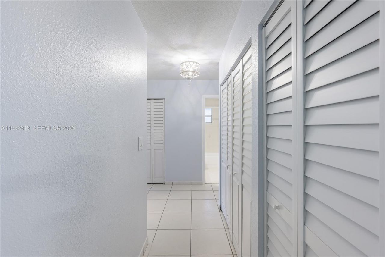 13797 SW 154th St, Miami, FL 33177 Photo