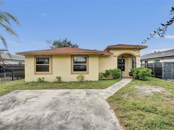 19110 NW 32nd Ave, Miami Gardens, FL 33056